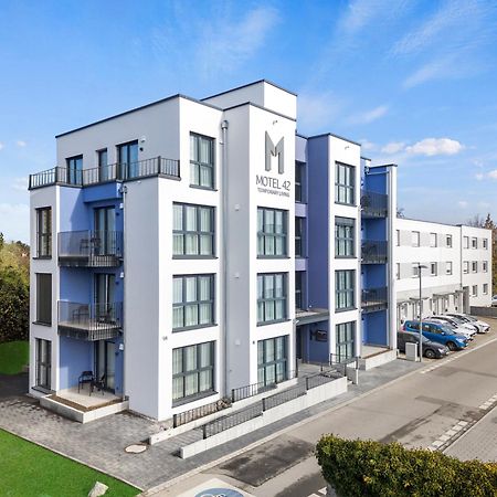 Motel42-Temporary Living Friedrichshafen Exterior photo